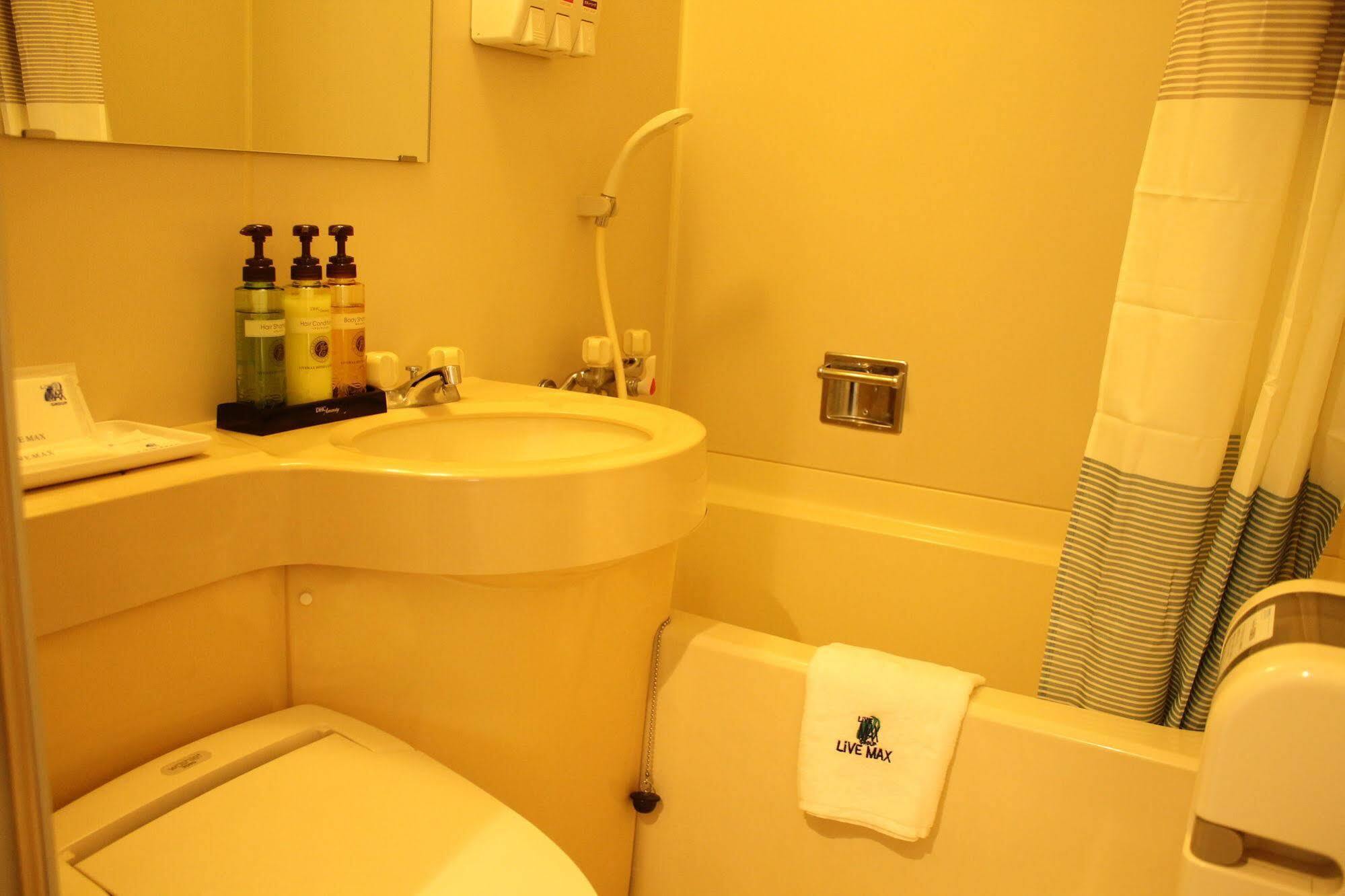 Hotel Livemax Budget Kagoshima Exterior photo